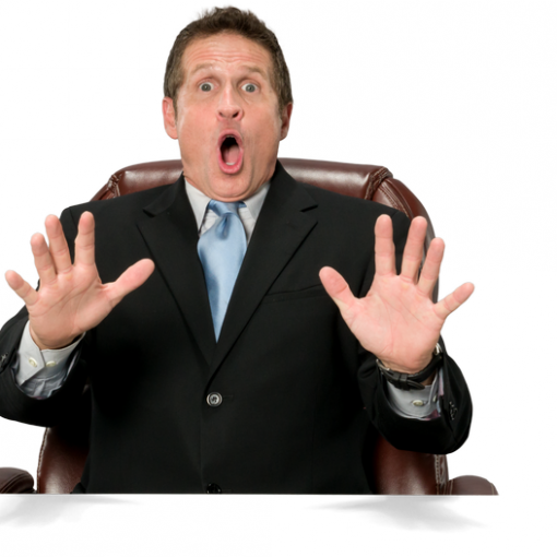 גבר מסמן עצירה עם הידיים